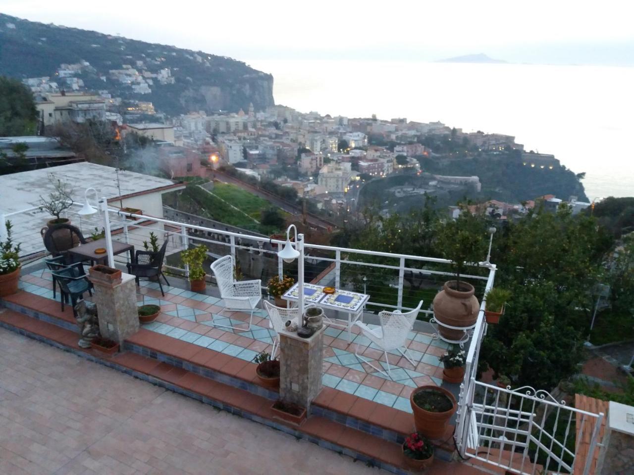 Garden On The Sea Bed and Breakfast Vico Equense Exterior foto